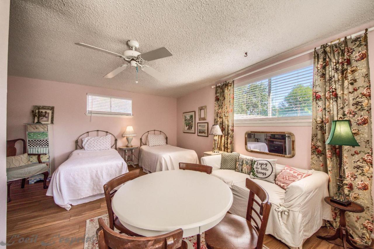 Appartamento Binky'S Nest Fredericksburg Esterno foto