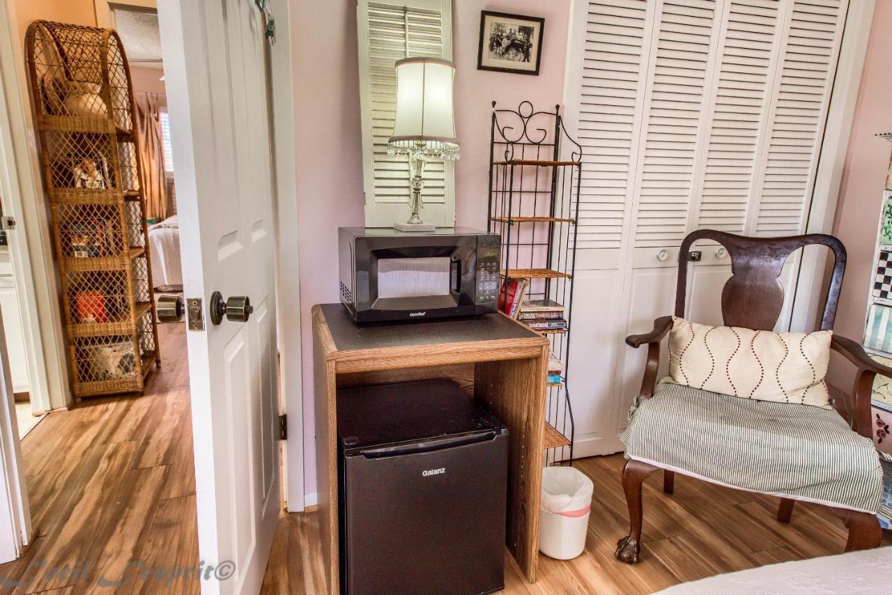 Appartamento Binky'S Nest Fredericksburg Esterno foto